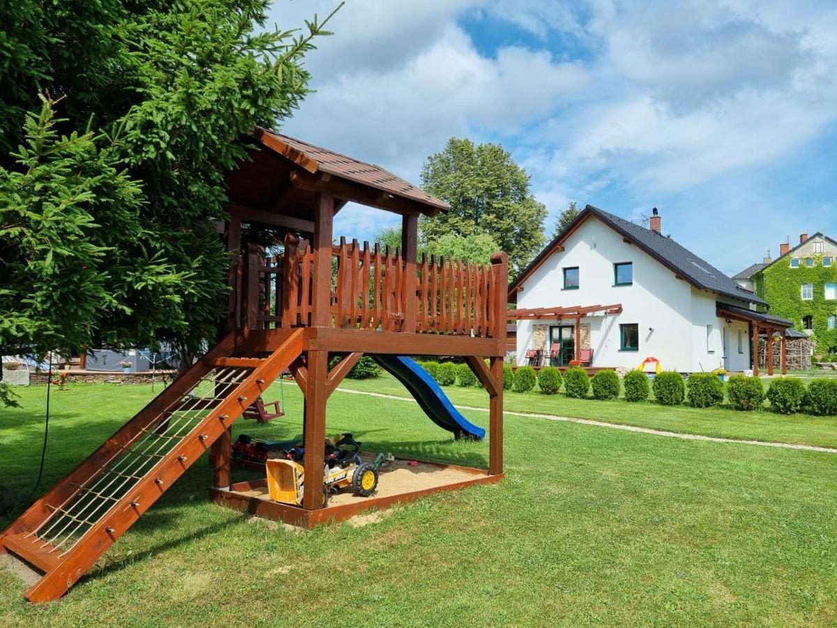 Dum A Chatka Pod Smrkem Nove Mesto pod Smrkem Exterior foto